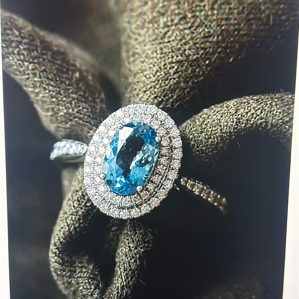 Women’s sterlingg silver sea blue oval Zirconia elegant ring